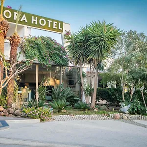 Flora Otel